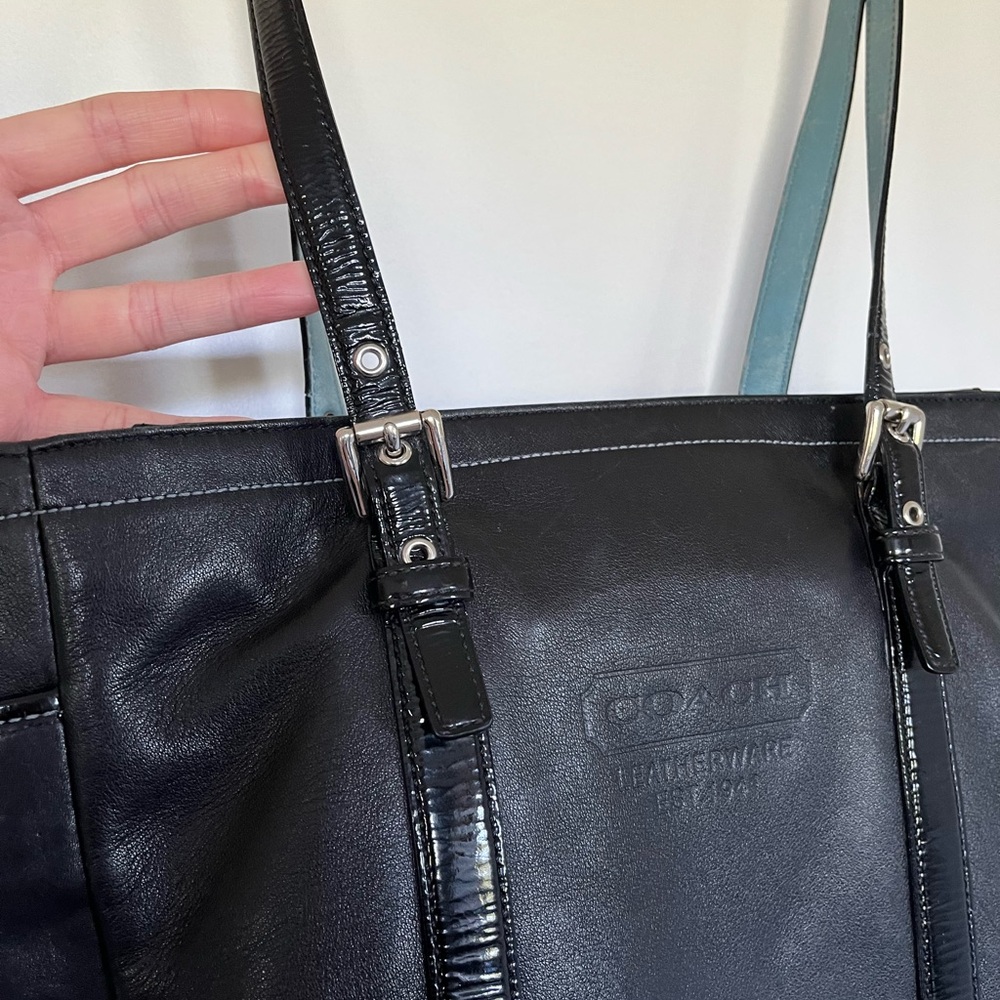 Coach 90s Black Leather Shoulder Bag - Picture 6 of 16
